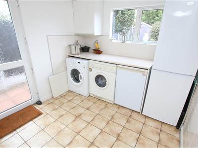 SEPARATE UTILITY ROOM